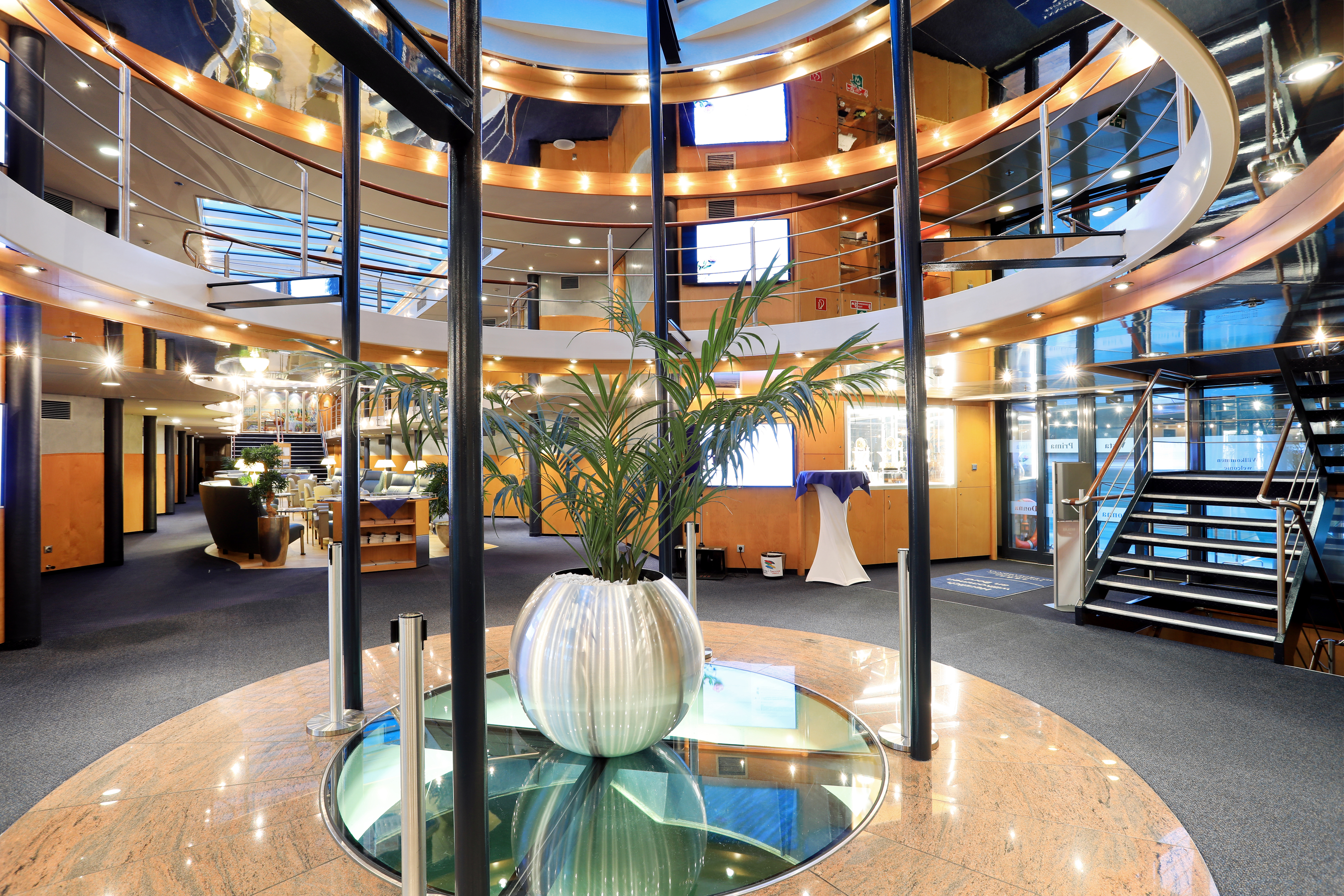 4****Sup. MS Primadonna Radkreuzfahrt von Wien nach Bratislava & Budapest für 2 Personen