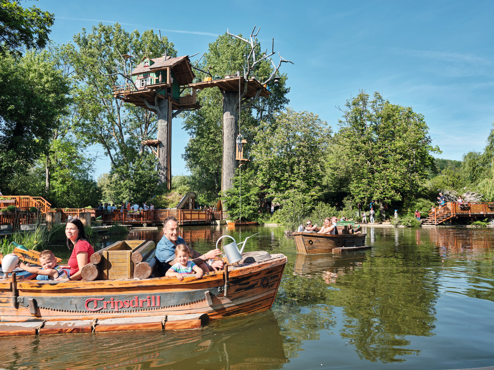 Je 2 Tages-Pässe für den Erlebnispark Tripsdrill