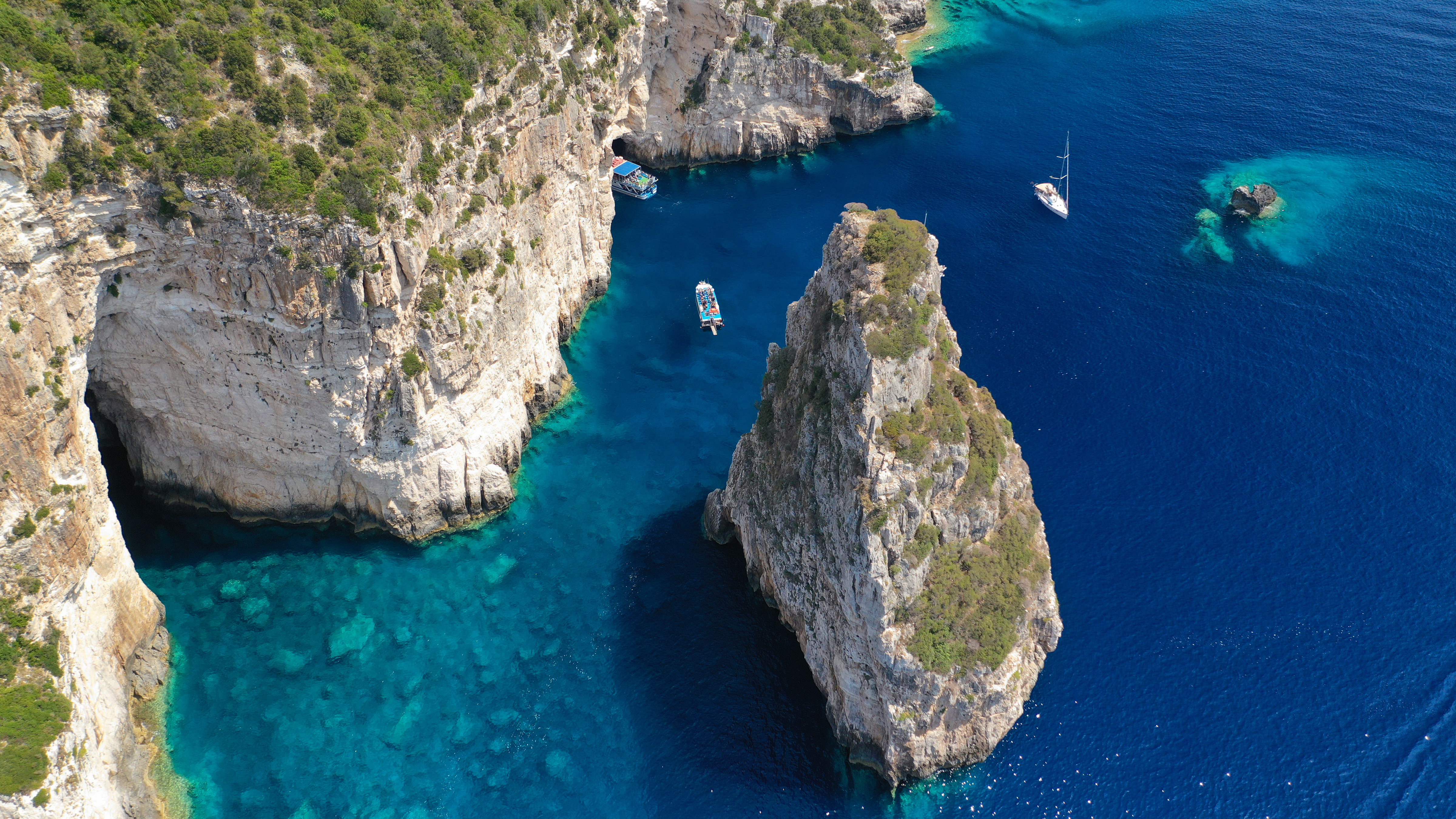 600 Euro Wertgutschein für Nur-Flug nach Griechenland (Lefkas & Epirus)