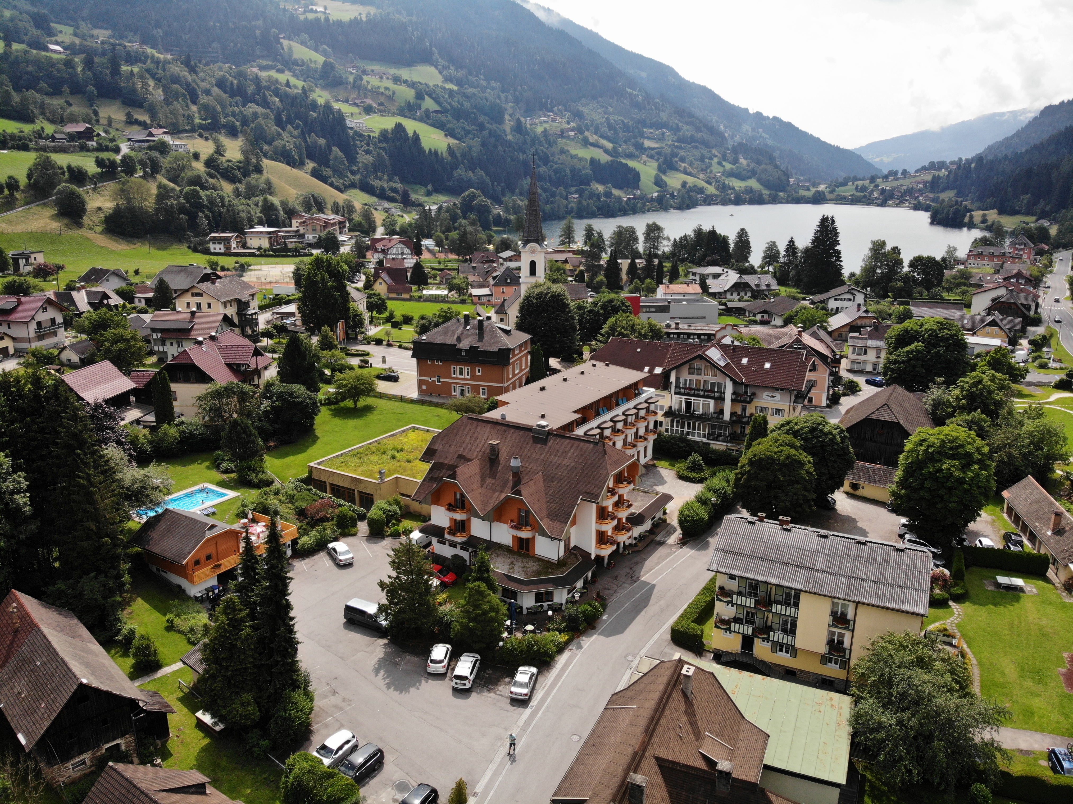 Hotel Burgstallerhof: Biken zwischen Berg & See