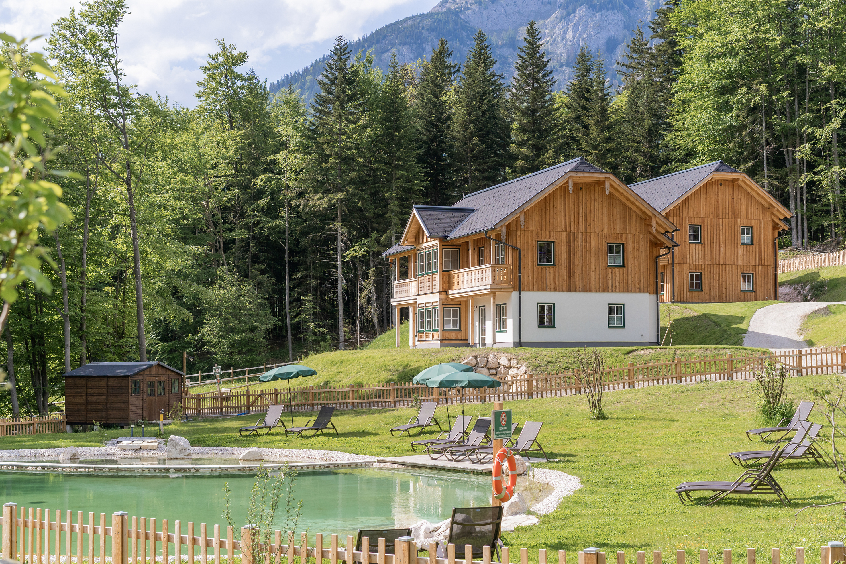 Unbeschwerte Urlaubstage im Narzissendorf Zloam, Apartement Kontrabass