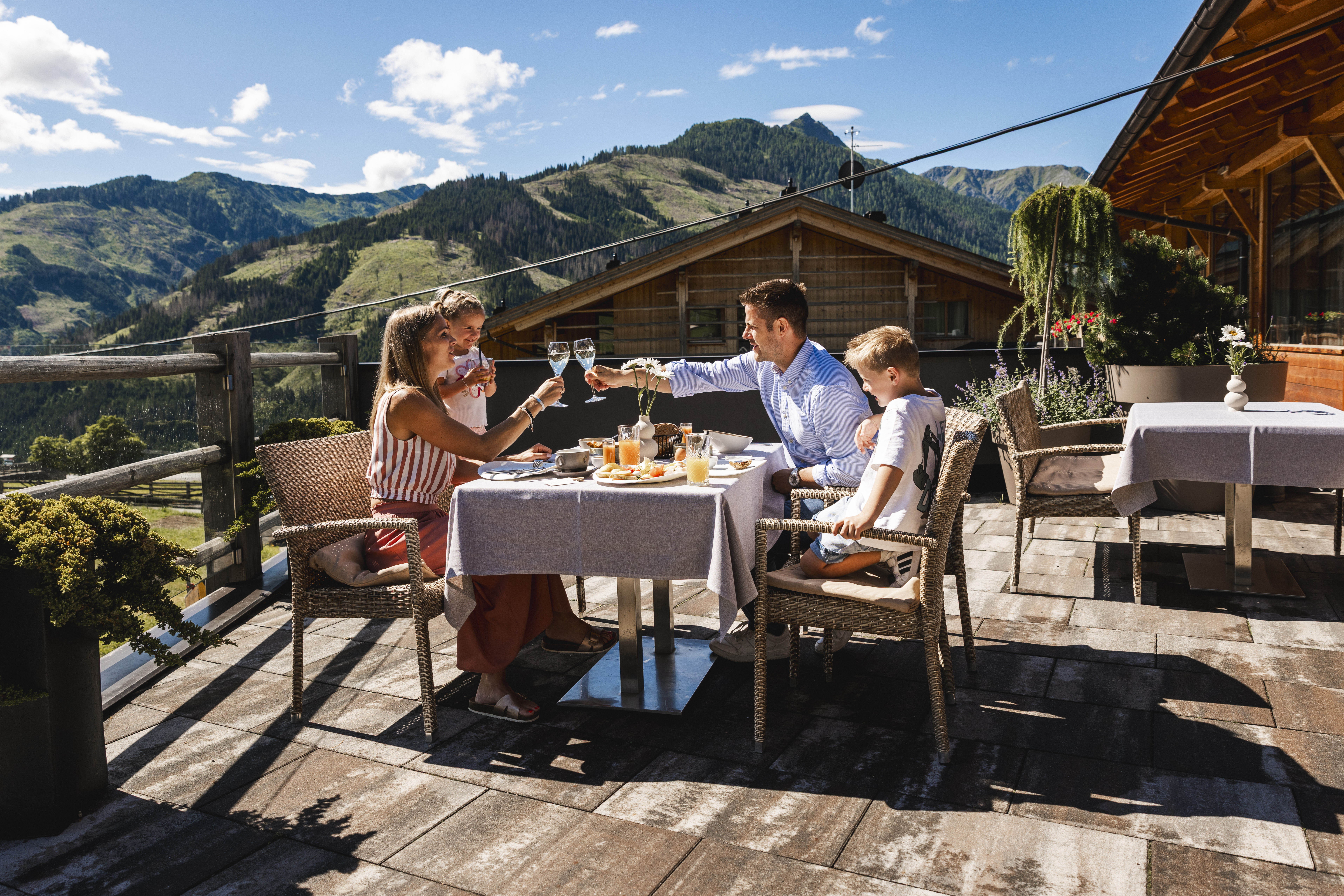 1.000-Euro-Gutschein für Urlaub im Almfamilyhotel Scherer