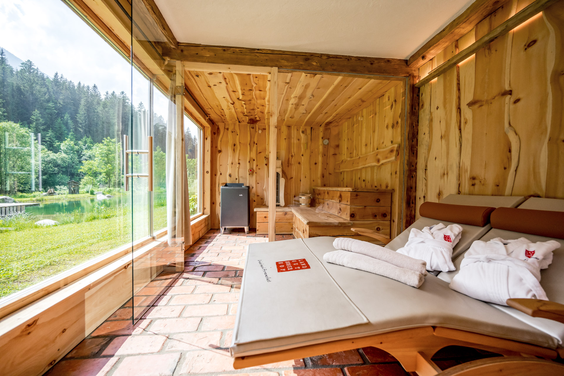 1.750-Euro-Gutschein für Urlaub im Chaletdorf Moserhof