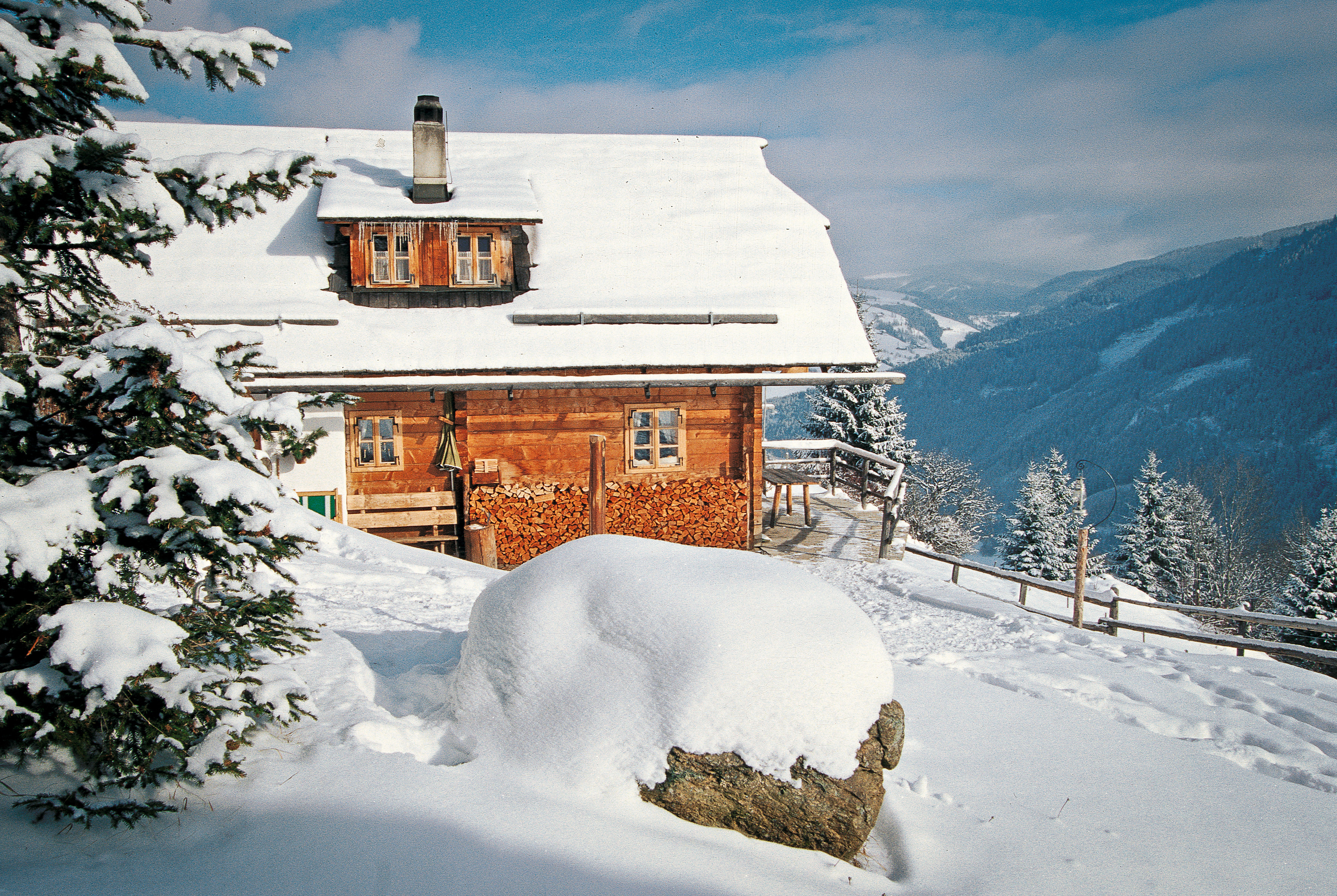 2 Nächte im Almhütten-Chalet für 4 Personen inklusive Hüttenwirtfrühstück