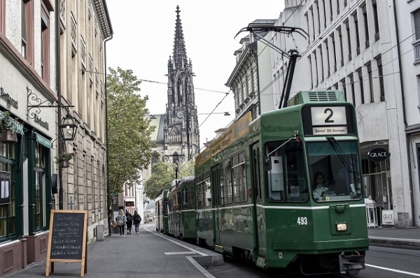 7-tägige Panorama-Bahnreise in Basel und Davos Klosters inklusive Bernina Express