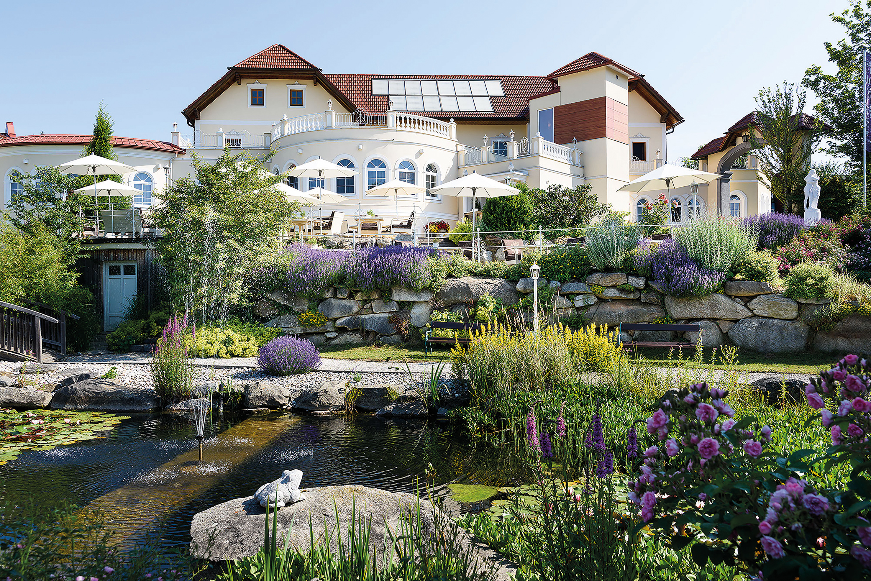 Natur pur, Romantik und 3-Haubenküche im 4-Stern-Superior-Geniesserhotel BERGERGUT