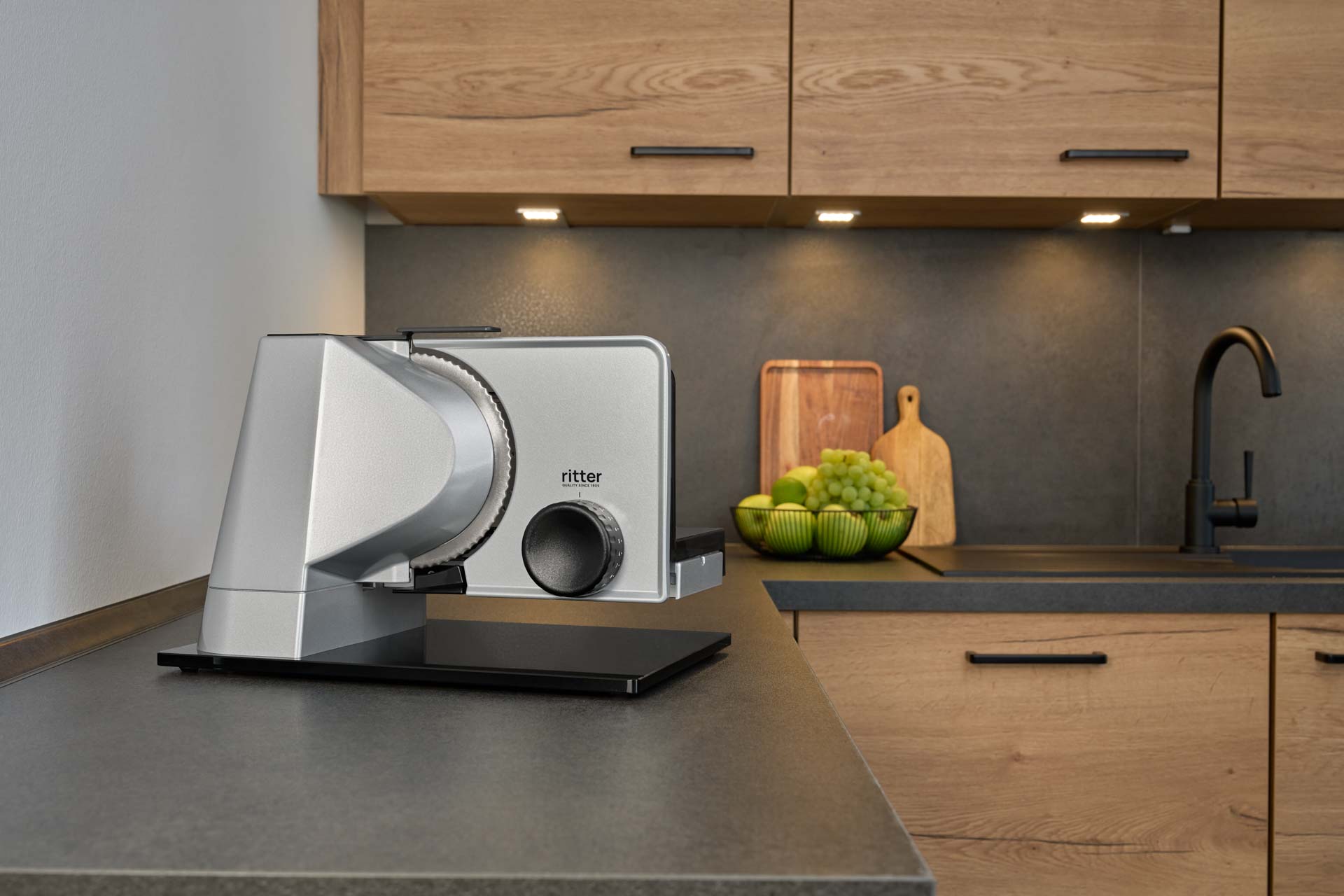 Elektrischer Design-Allesschneider sono 5 von ritterwerk - Made in Germany