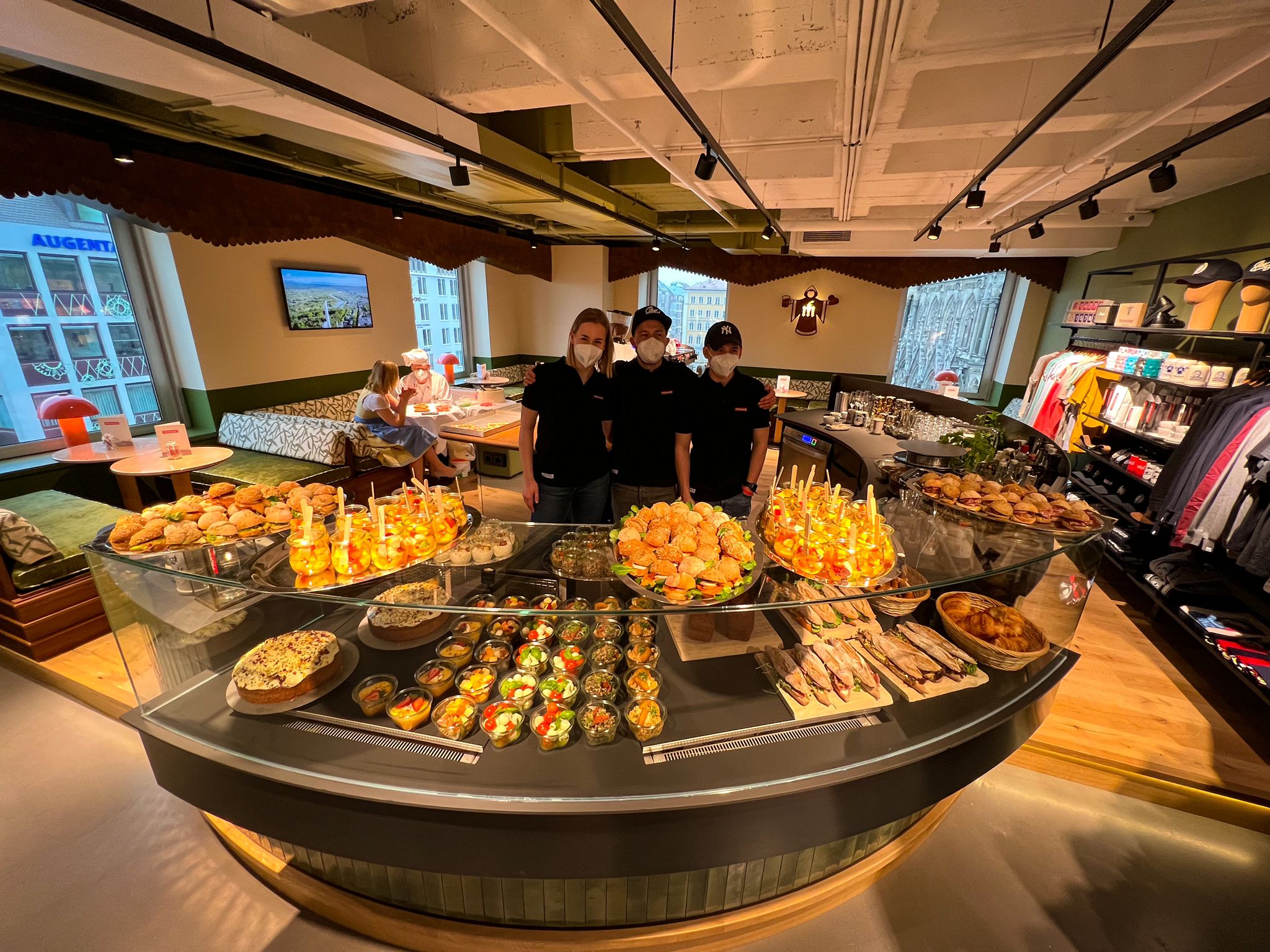 50-Euro-Gutschein für das MONACO Café und franzmünchinger Shop