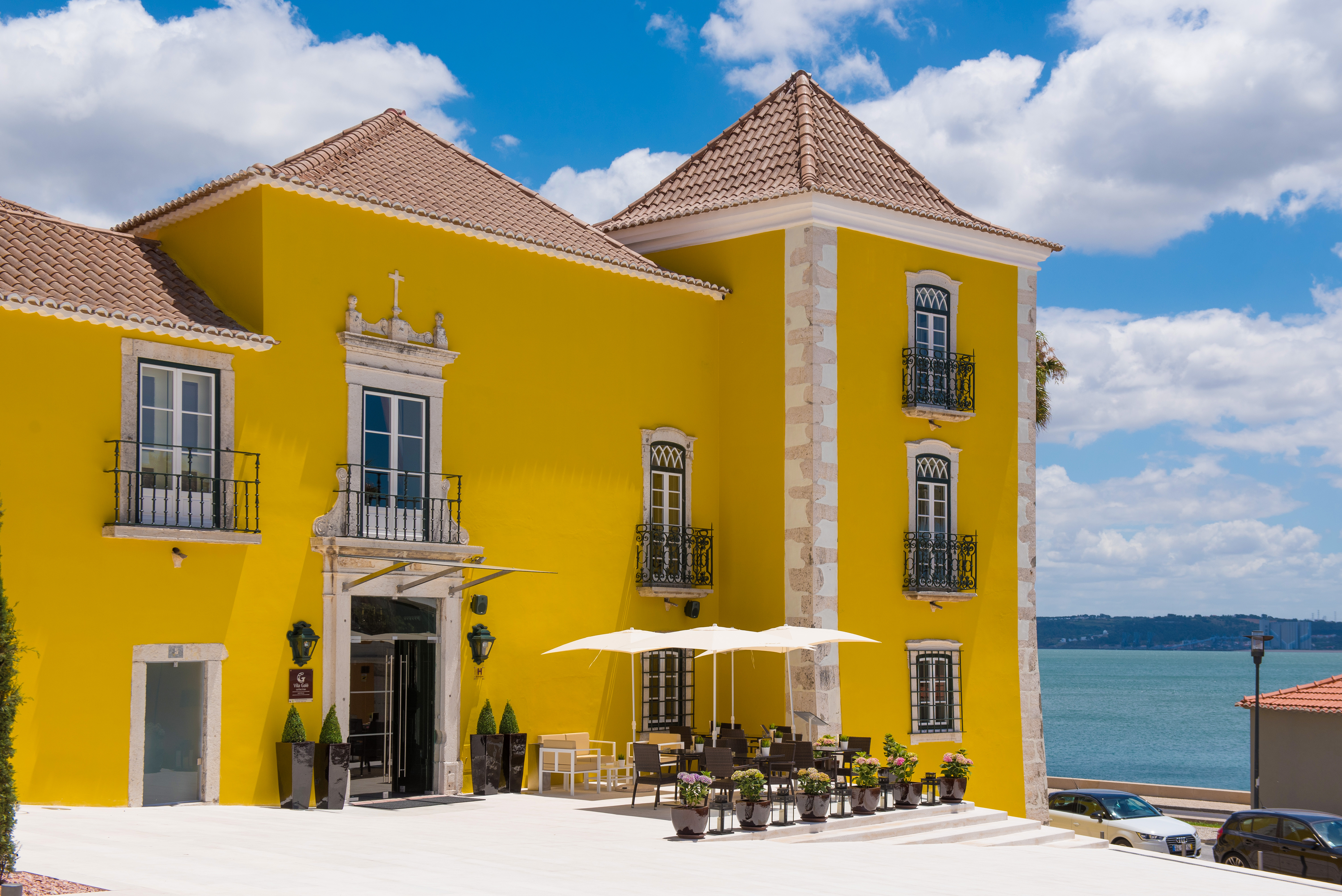 6 Nächte im 5-Sterne-Hotel Vila Galé Collection Palácio dos Arcos***** für 2 Personen
