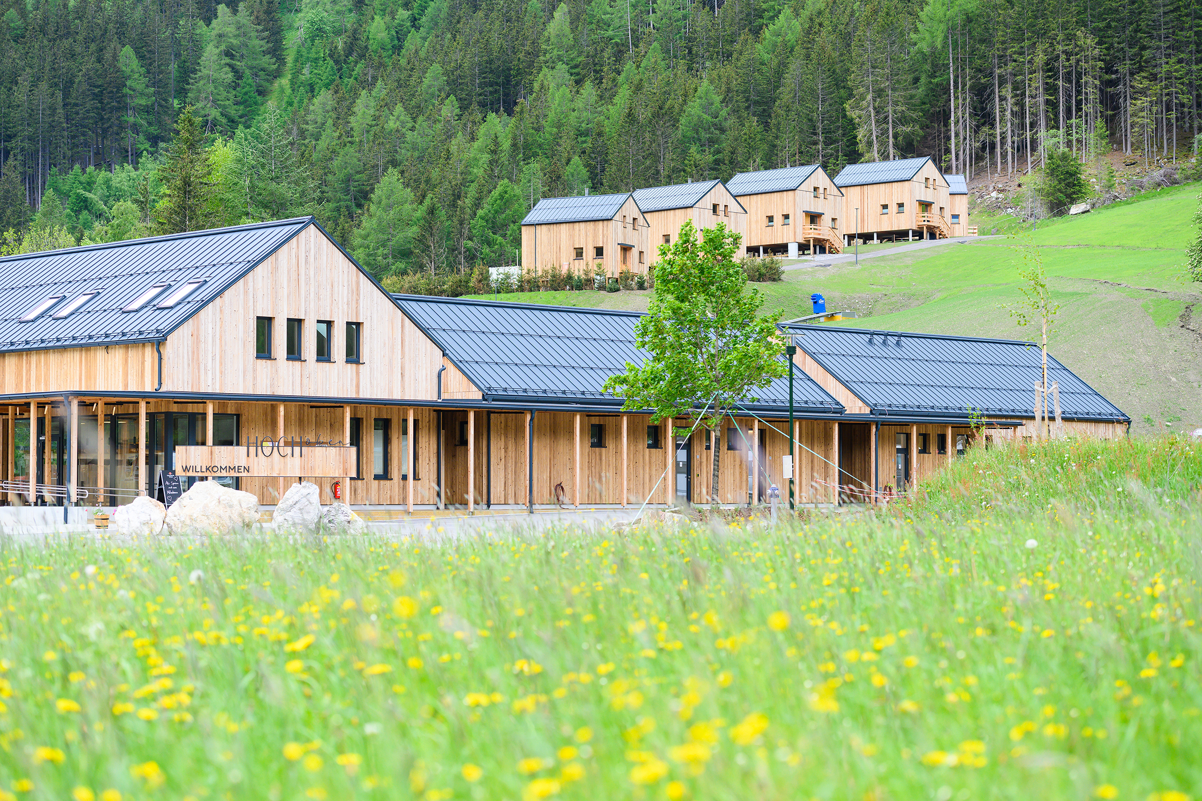 Gutschein im Wert von 1.300 Euro für Urlaub im Chaletdorf HOCHoben 