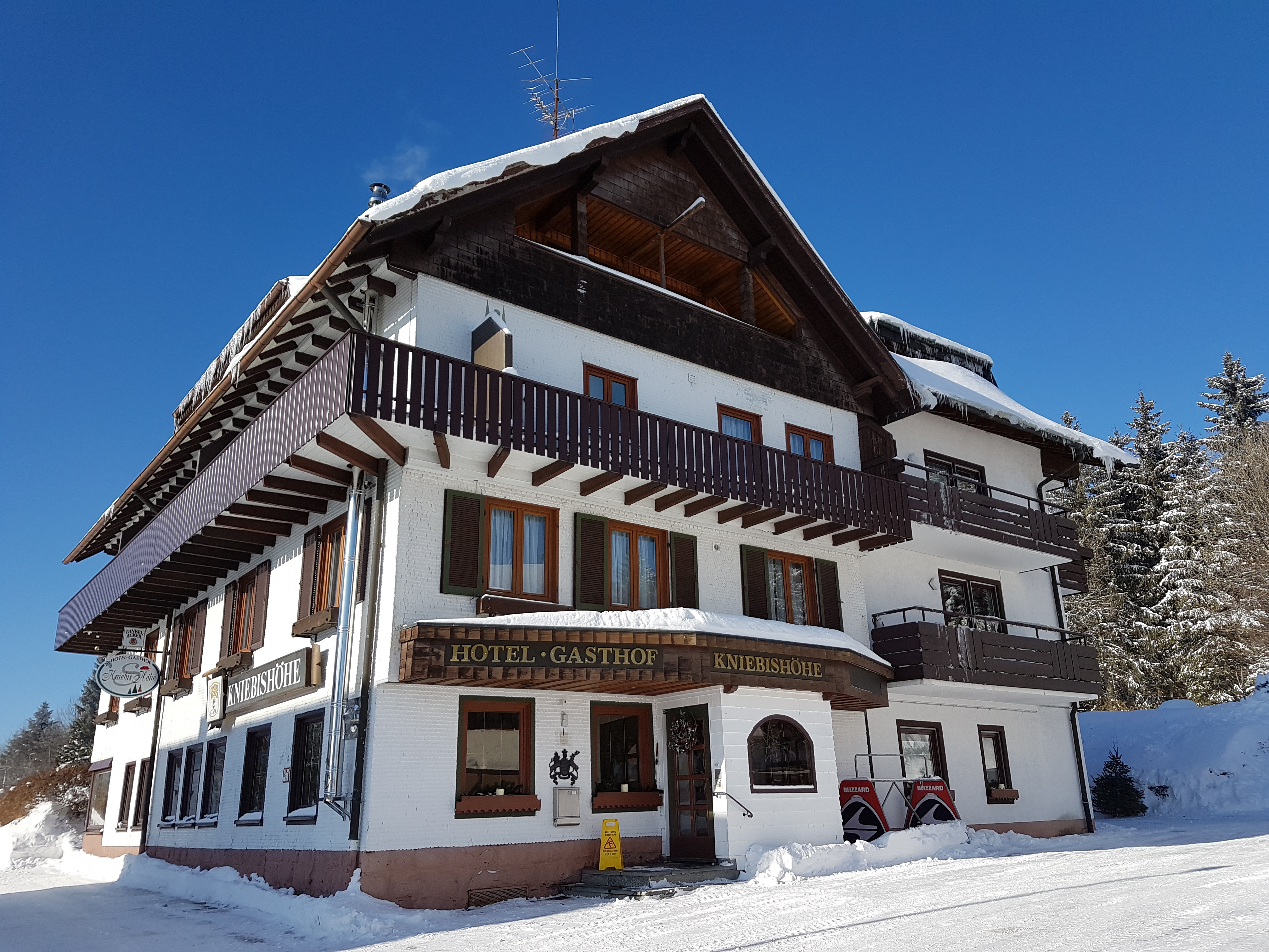 503 Euro Gutschein für einen Aufenthalt im Hotel Restaurant Kniebishöhe