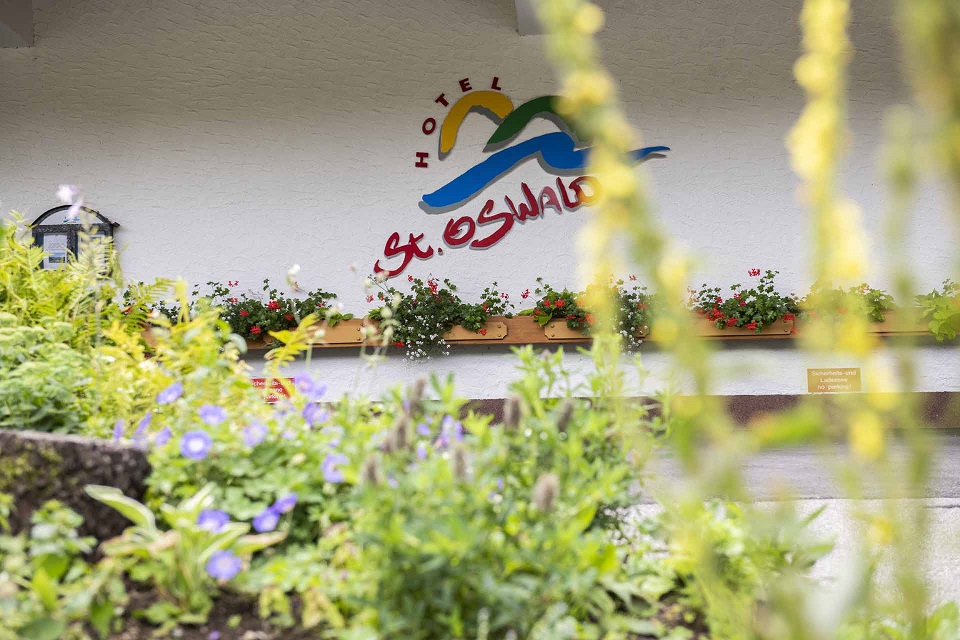 800-Euro-Gutschein für Urlaub im Hotel St. Oswald in Kärnten
