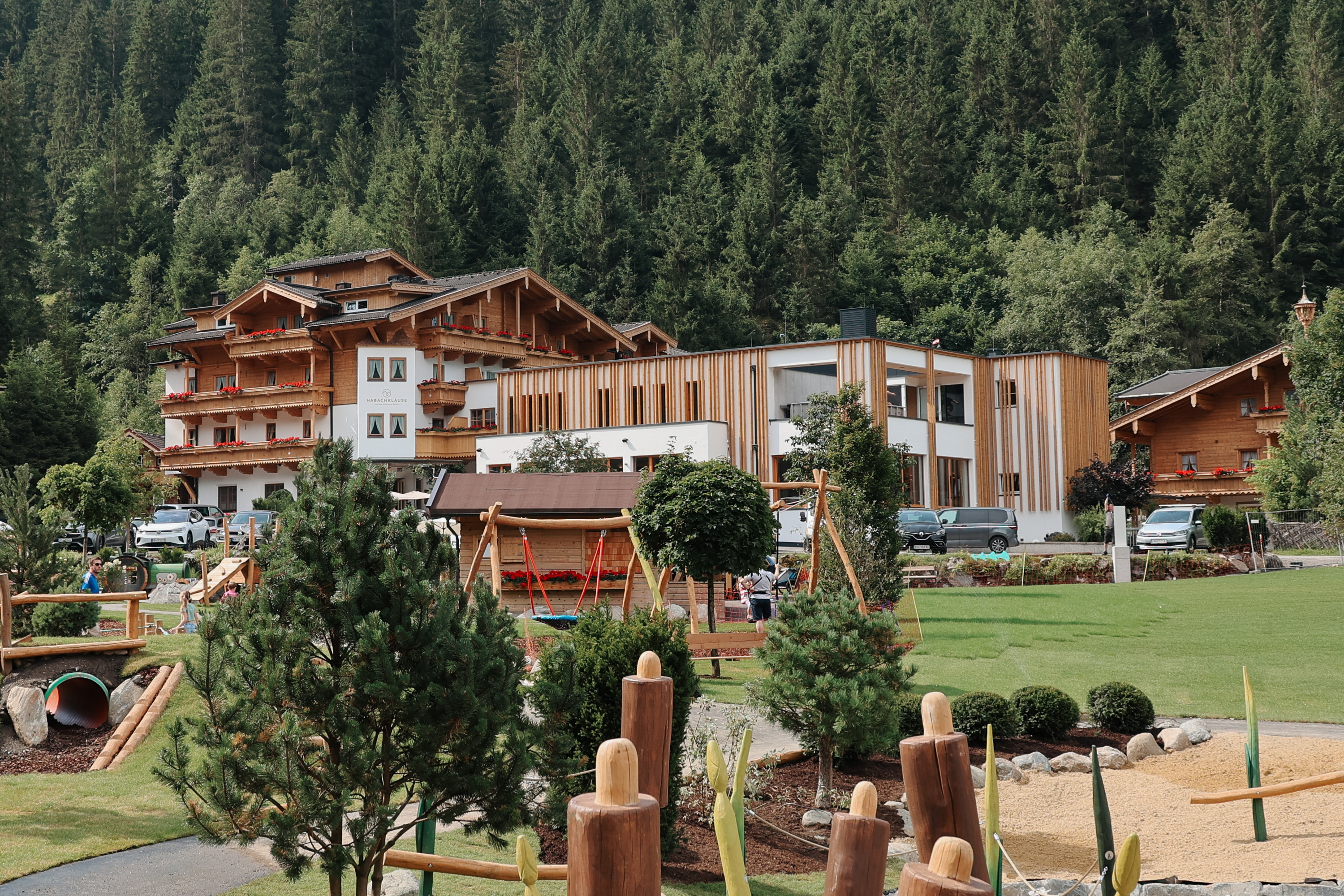 1.150-Euro-Gutschein für Urlaub im Familien Bauernhof Resort Habachklause