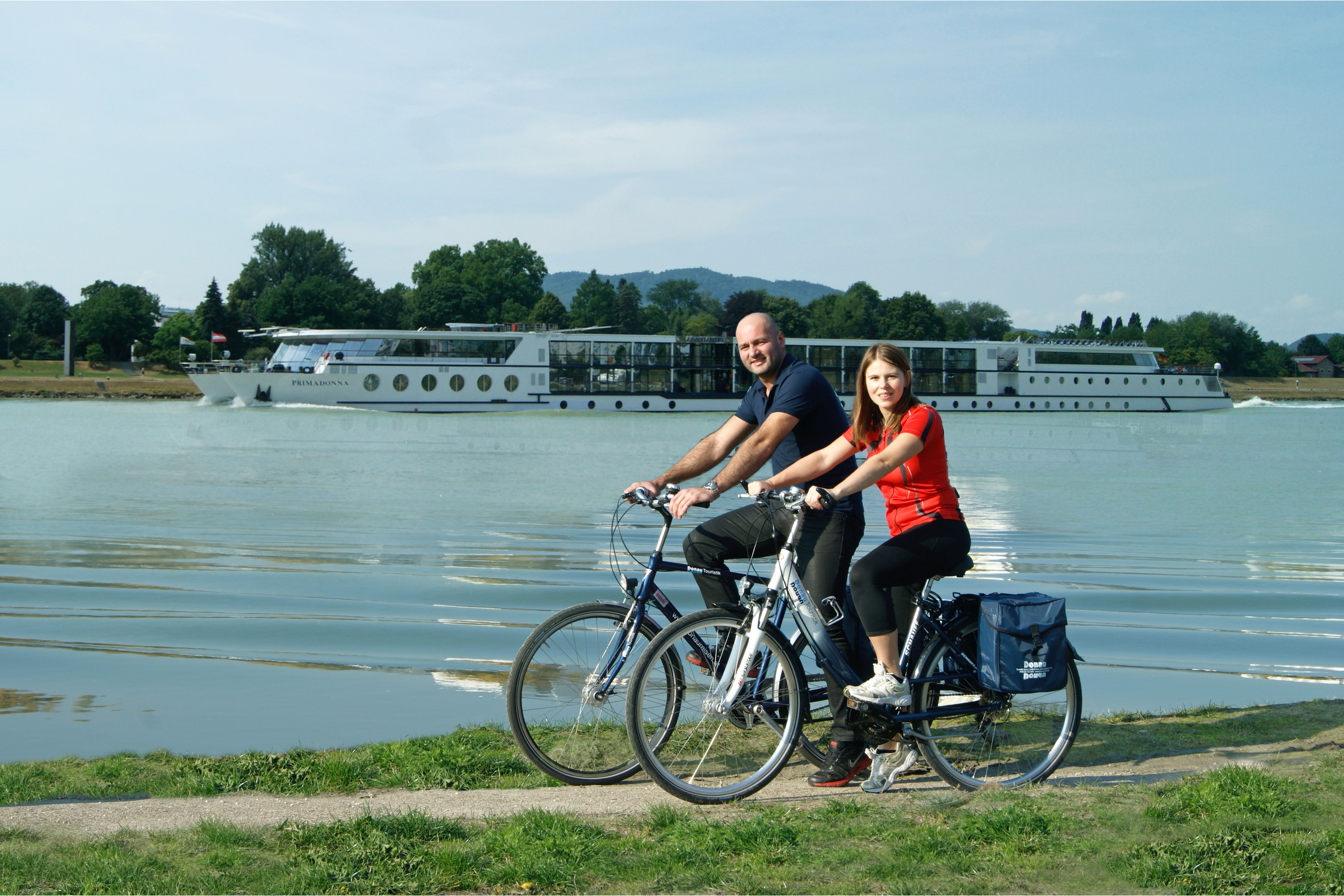 4****Sup. MS Primadonna Radkreuzfahrt von Passau bis Budapest für 2 Personen