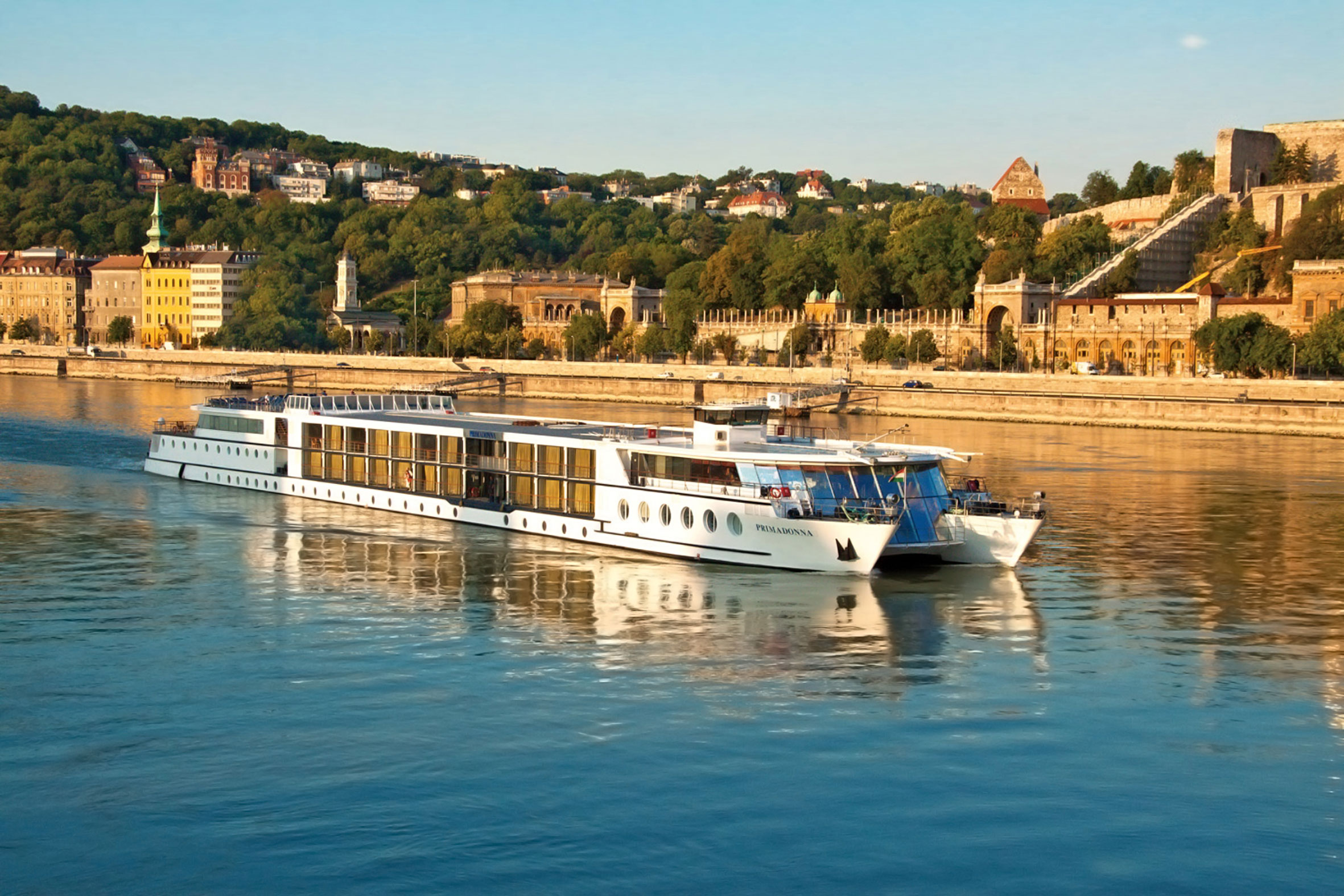 4****Sup. MS Primadonna Radkreuzfahrt von Passau bis Budapest für 2 Personen