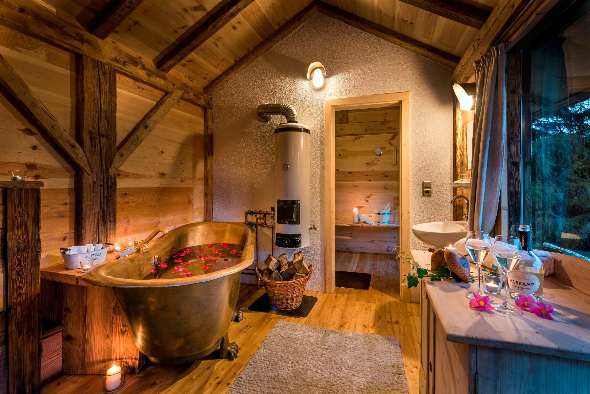 1.750-Euro-Gutschein für Urlaub im Chaletdorf Moserhof
