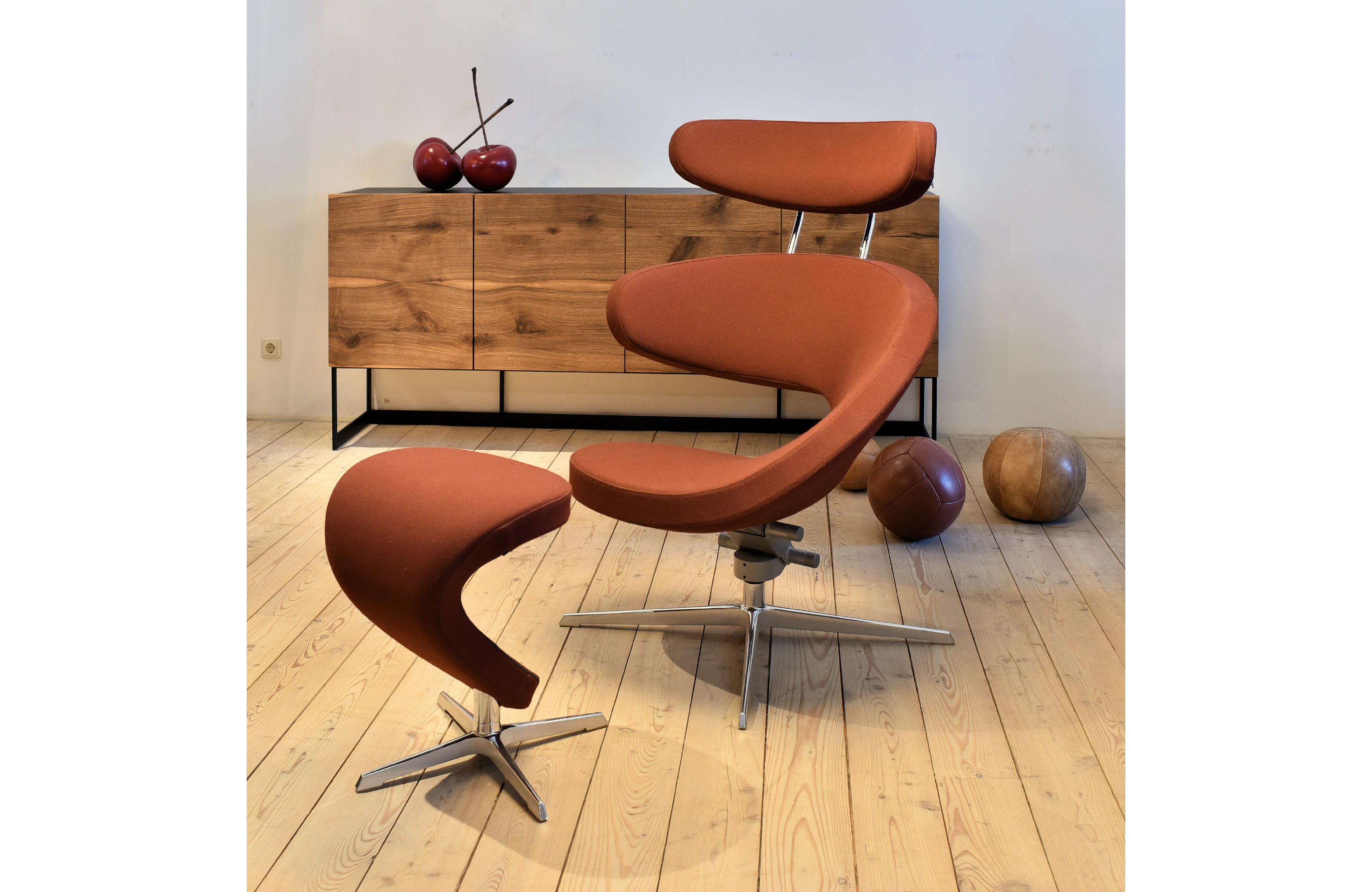 Muckenthaler`s Ergonomischer Entspannungssessel Peel mit Hocker