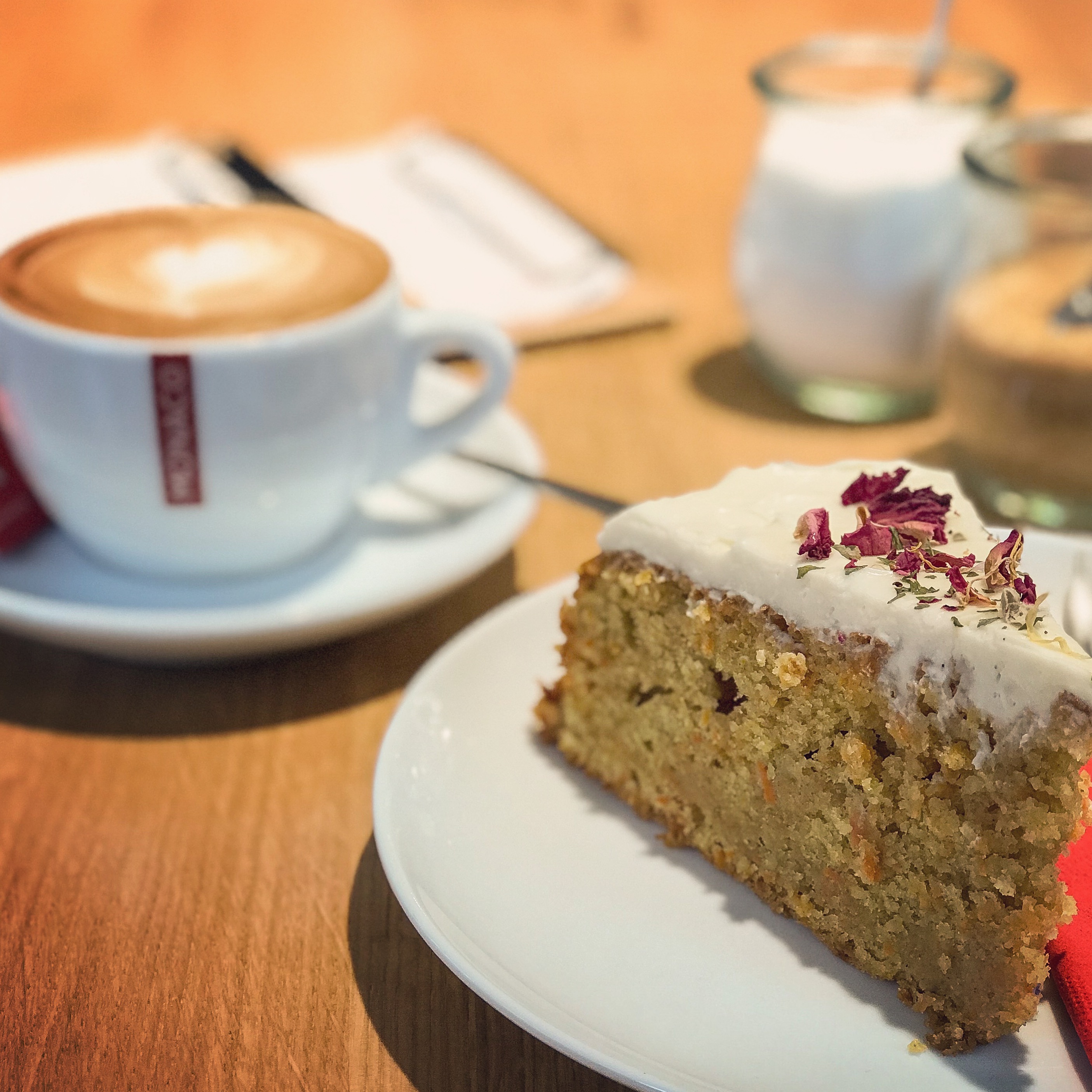 50-Euro-Gutschein für das MONACO Café und franzmünchinger Shop