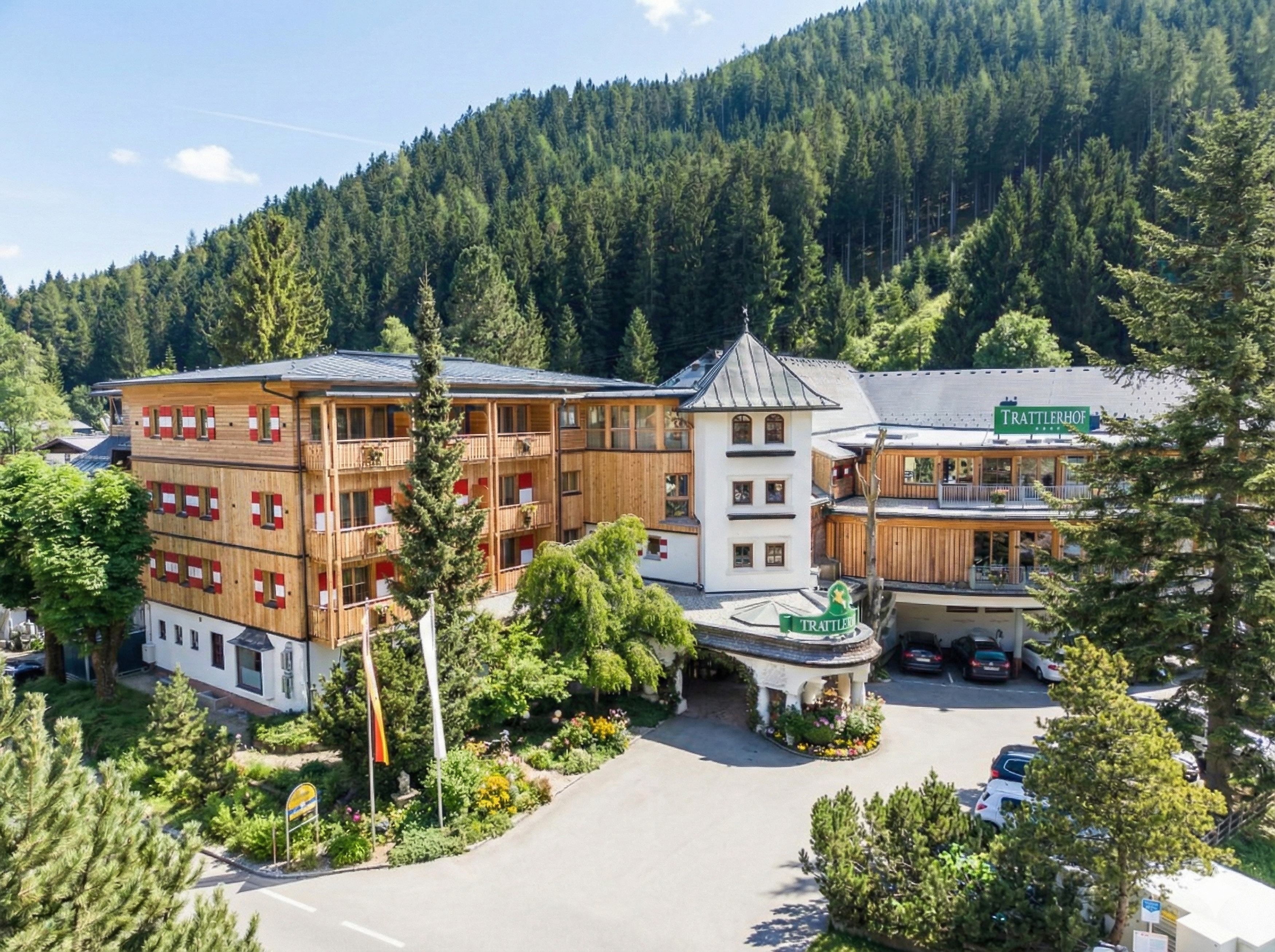 Hotel GUT Trattlerhof****S - Der wahrscheinlich charmanteste GUTshof im Süden Österreichs!