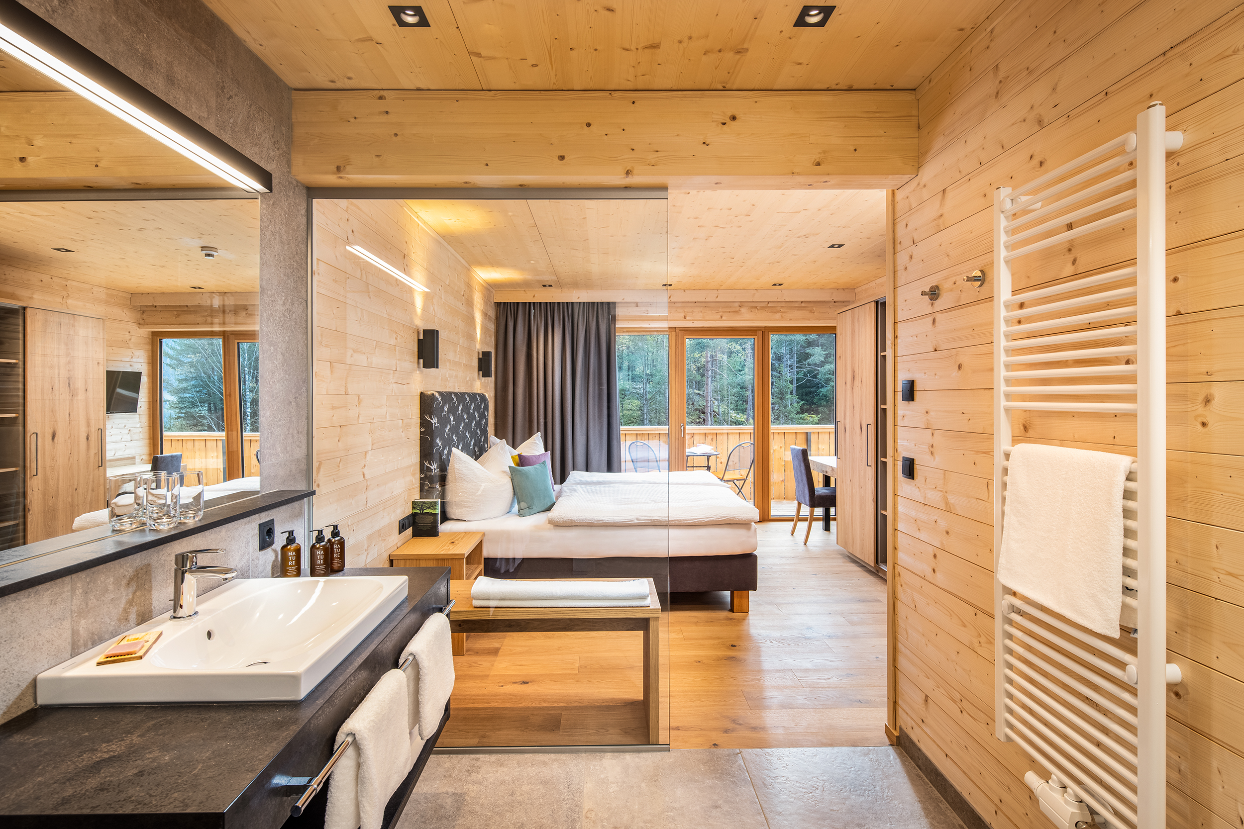 800-Euro-Gutschein für die Stuibenfall Chalets oder den Gasthof-Hotel Stuibenfall